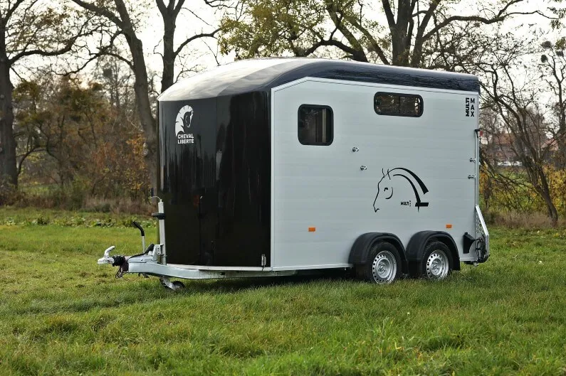 Cheval-Liberte-Multimax-hestehenger-15